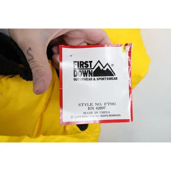 Deadstock Vintage 90s Streetwear Mens XL Color Block Down Puffer Jacket Yellow